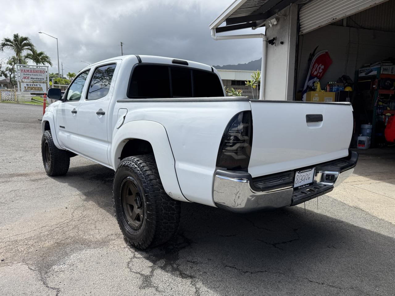 Toyota Tacoma PreRunner Double Cab V6 Automatic 2WD 2005
