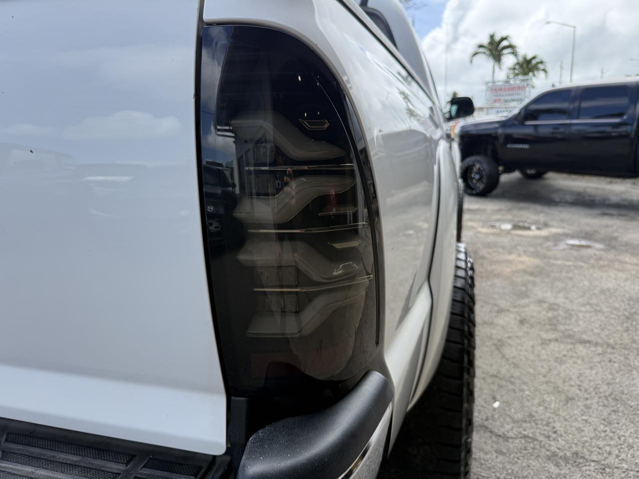 Toyota Tacoma PreRunner Double Cab V6 Automatic 2WD 2005