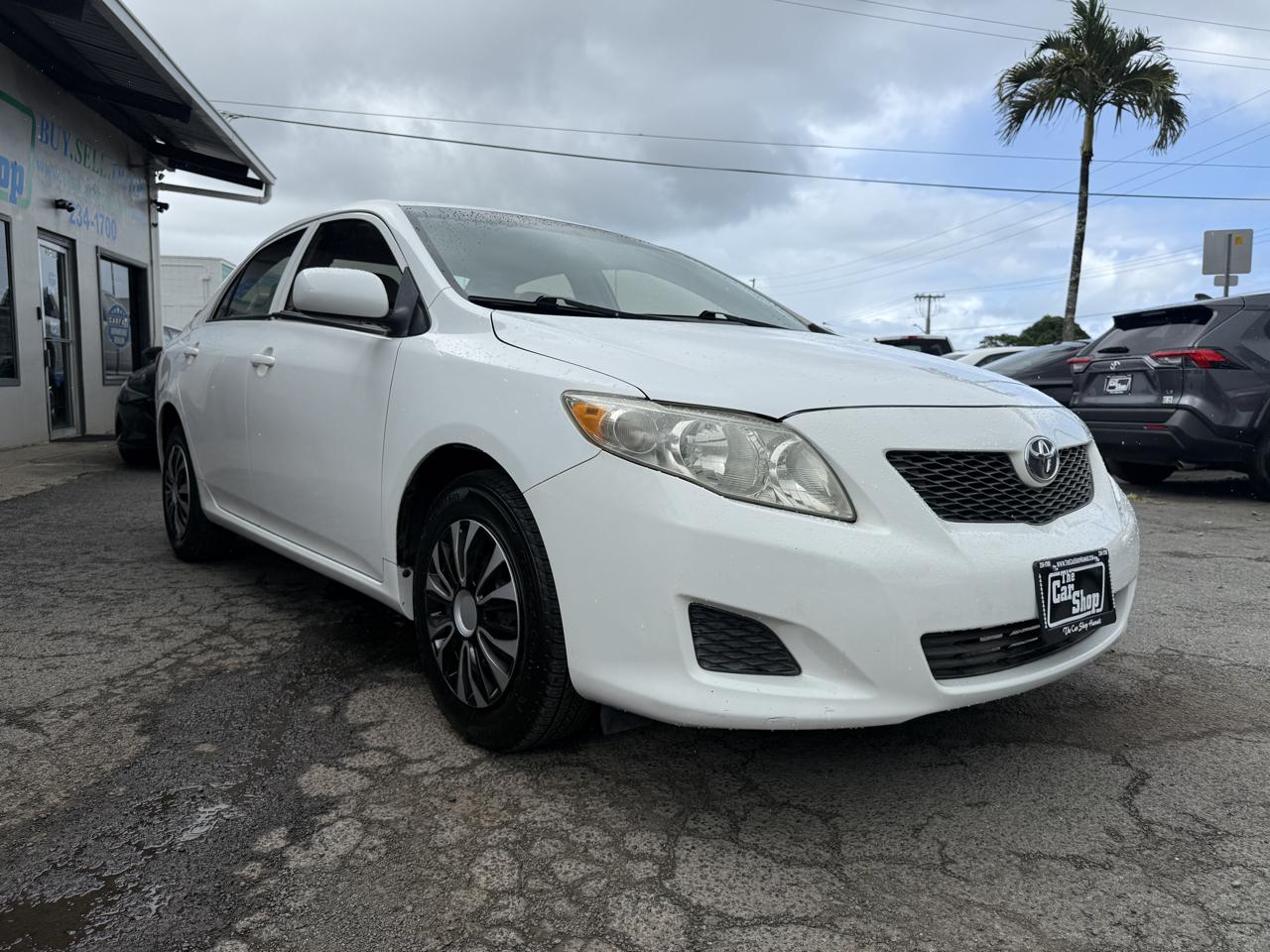 Toyota Corolla LE 2010