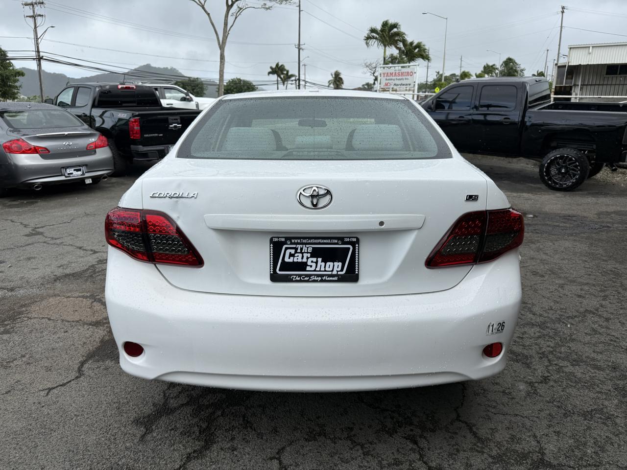 Toyota Corolla LE 2010