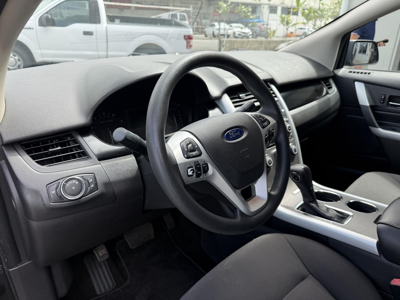 Ford Edge SE FWD 2013