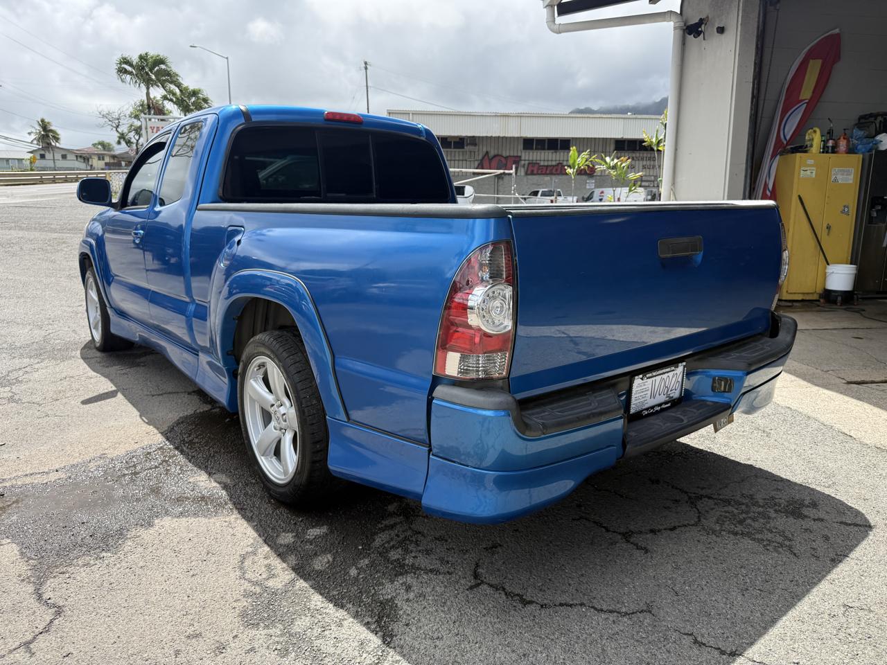 Toyota Tacoma X-Runner V6 2WD 2006