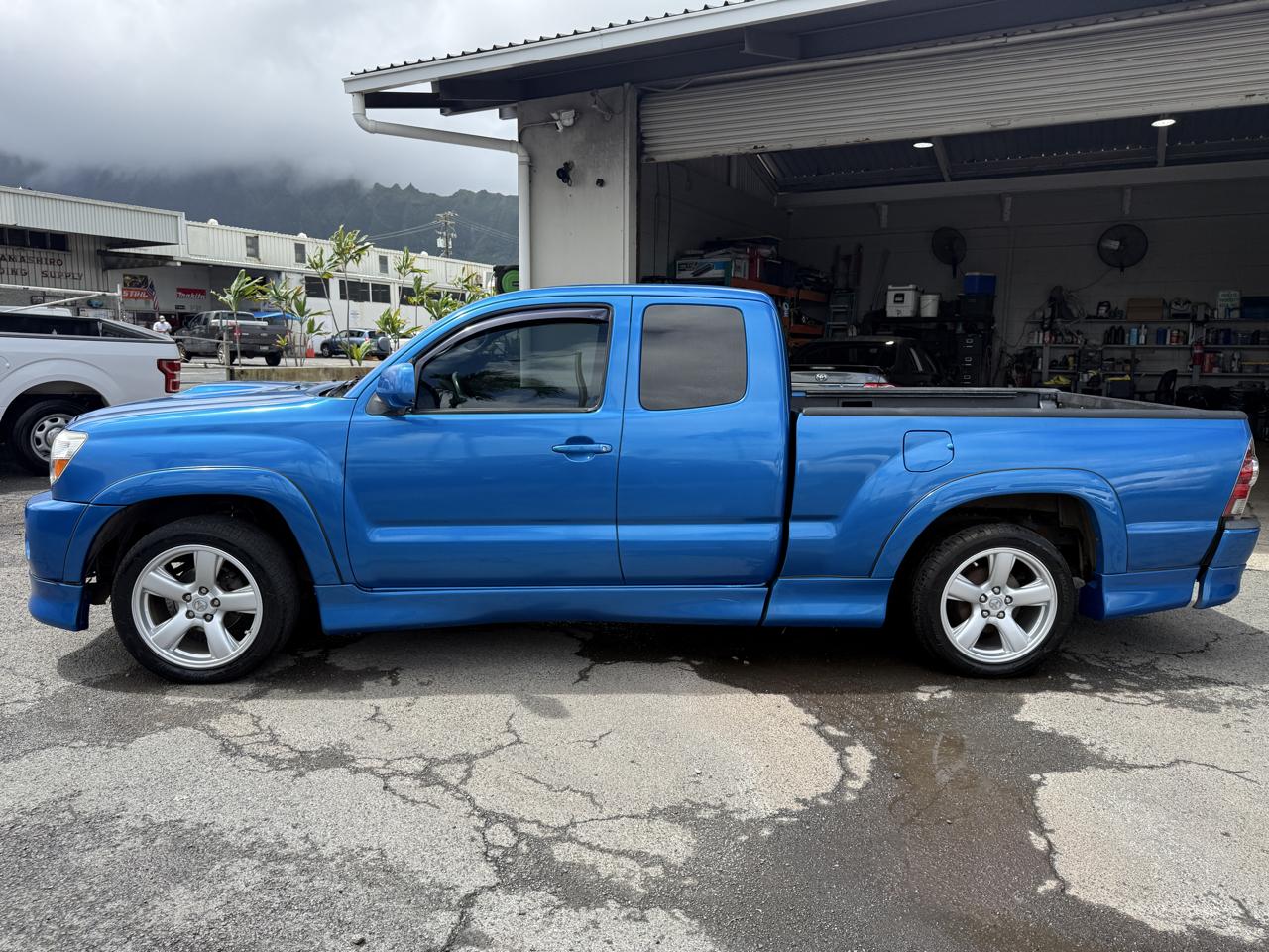 Toyota Tacoma X-Runner V6 2WD 2006
