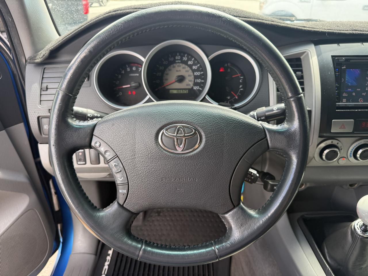 Toyota Tacoma X-Runner V6 2WD 2006