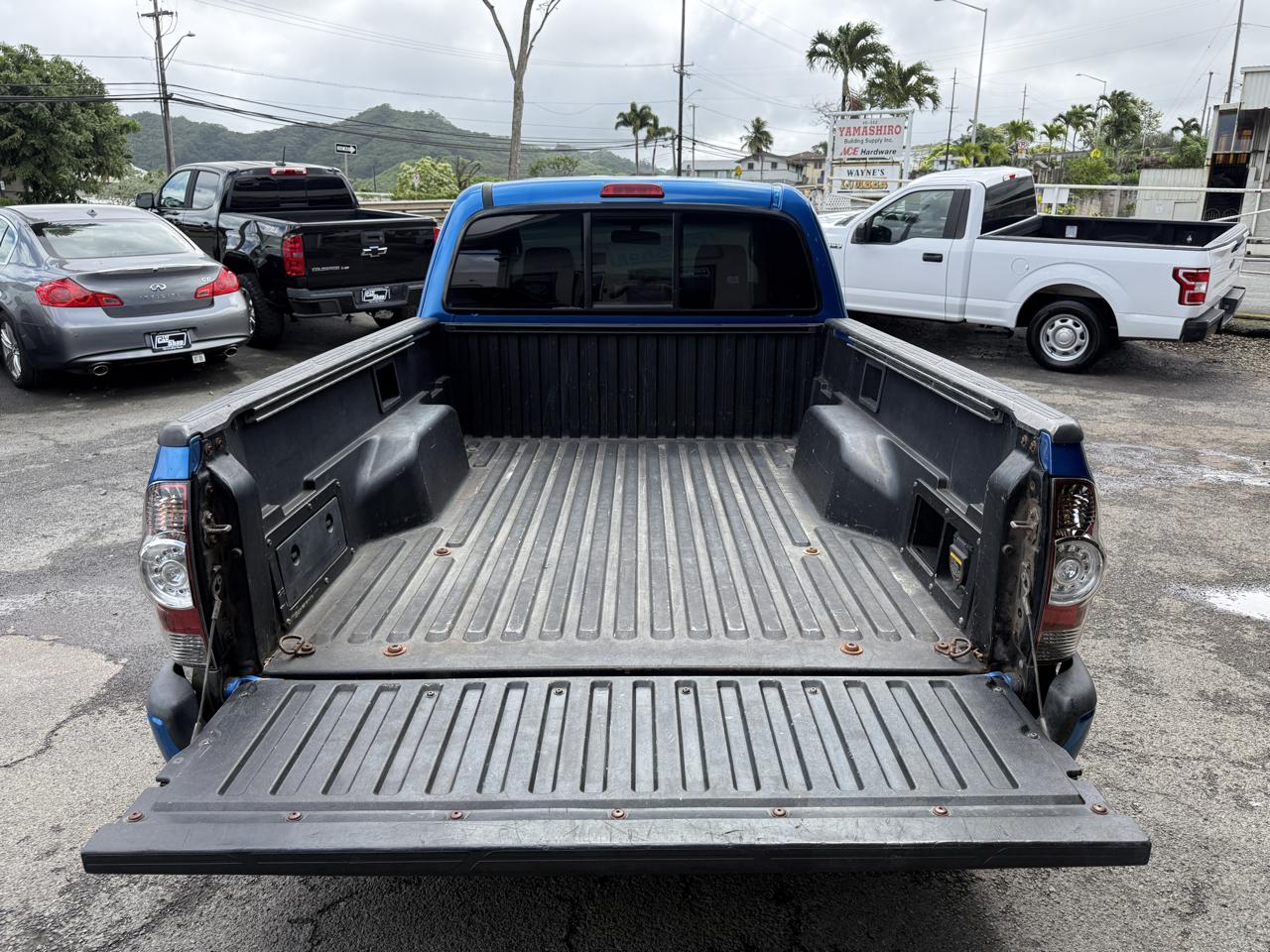 Toyota Tacoma X-Runner V6 2WD 2006