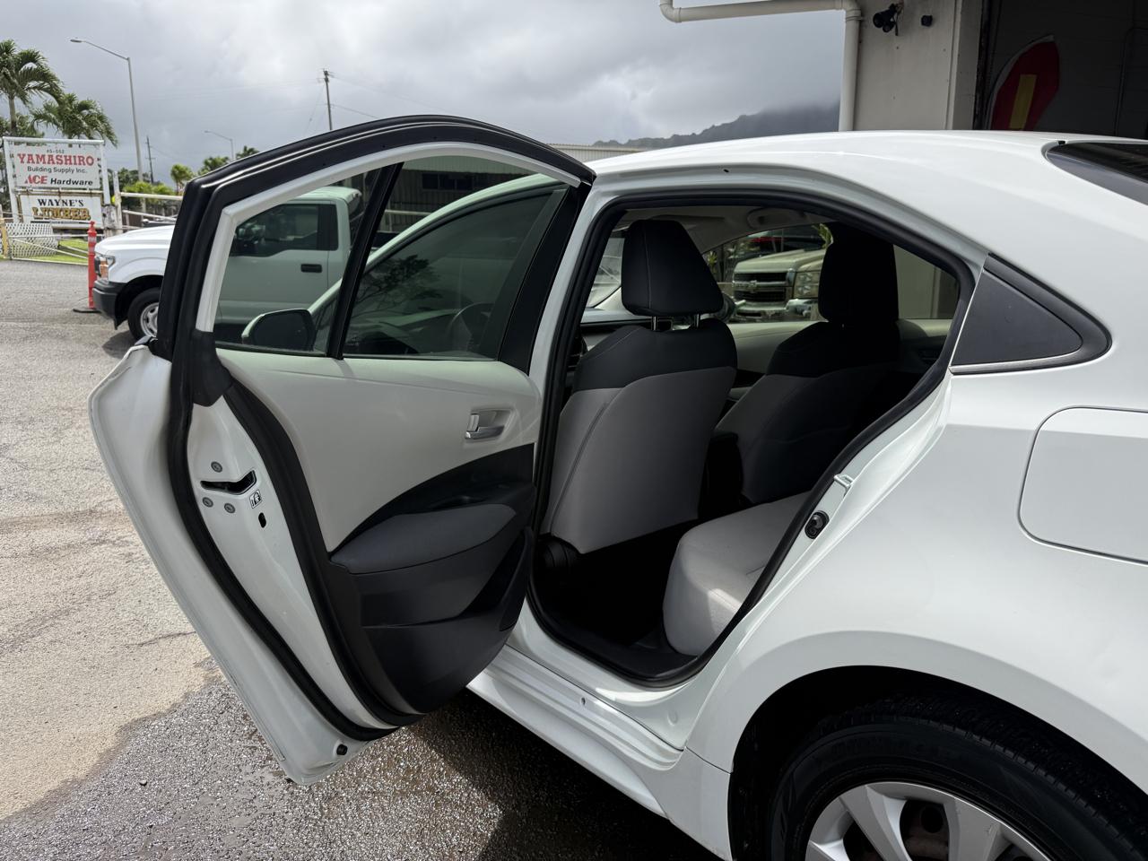 Toyota Corolla LE 2021