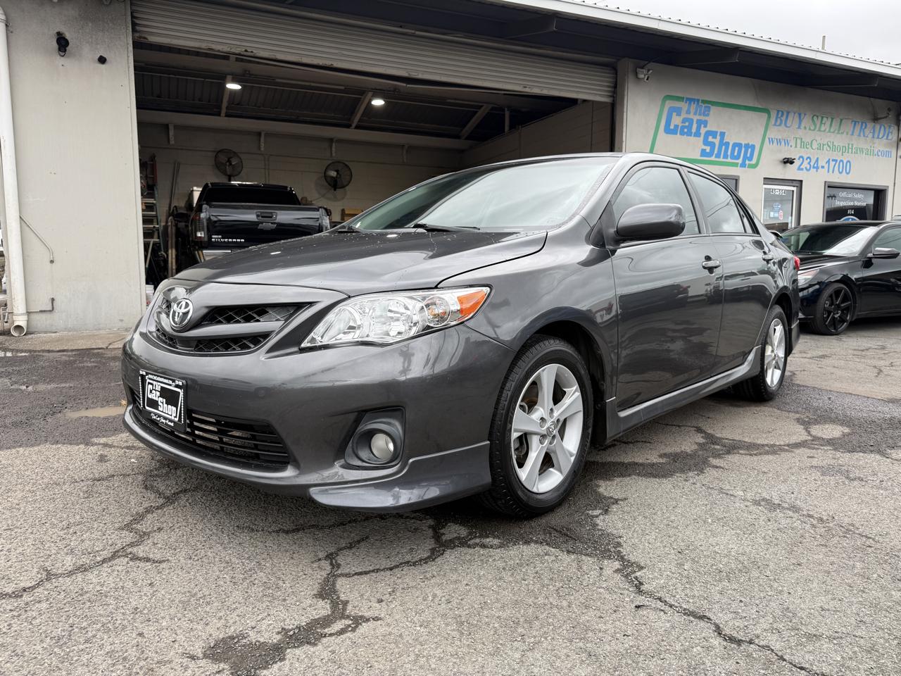 Toyota Corolla S 4-Speed AT 2013