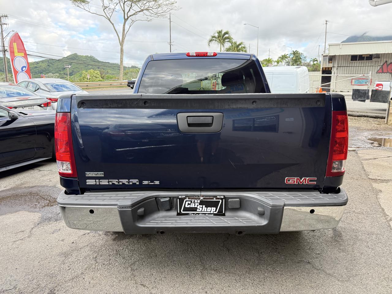 GMC Sierra 1500 SLE Crew Cab 2WD 2011