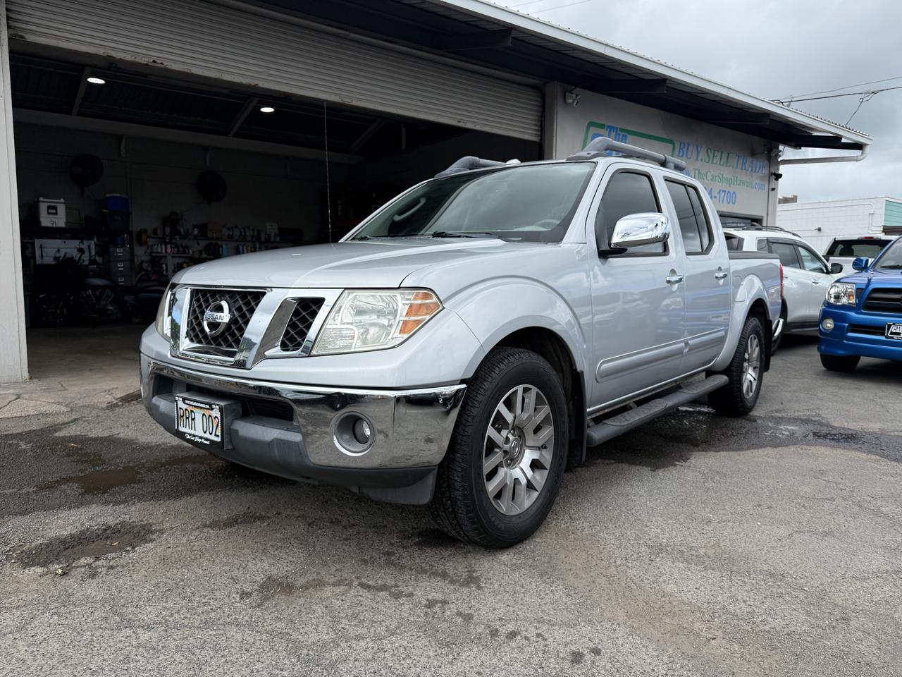 Nissan Frontier SL Crew Cab 2WD 2011