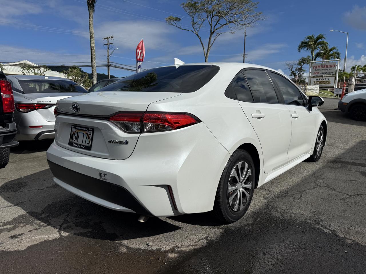 Toyota Corolla LE Hybrid 2022