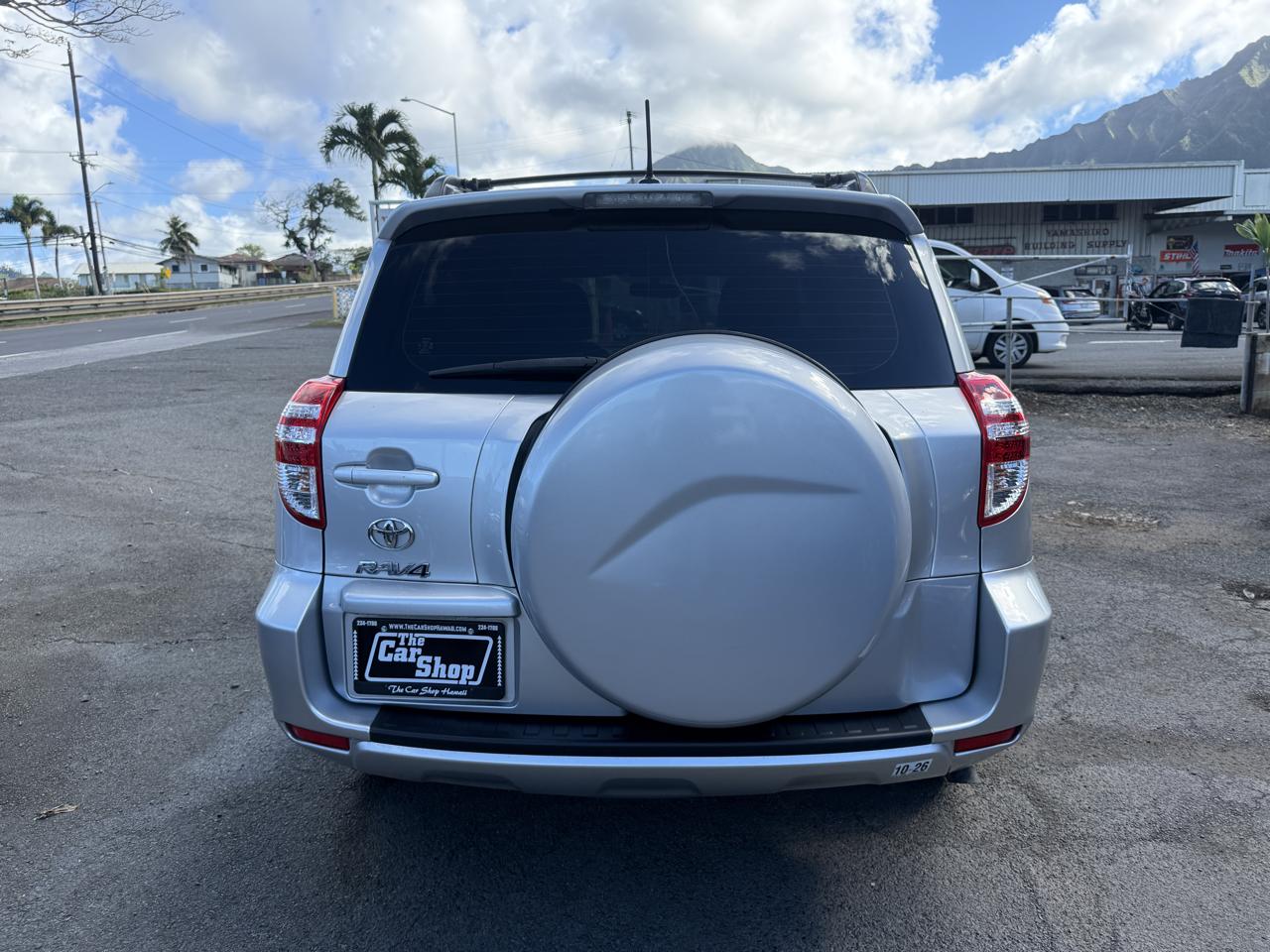 Toyota RAV4 Base I4 2WD 2012