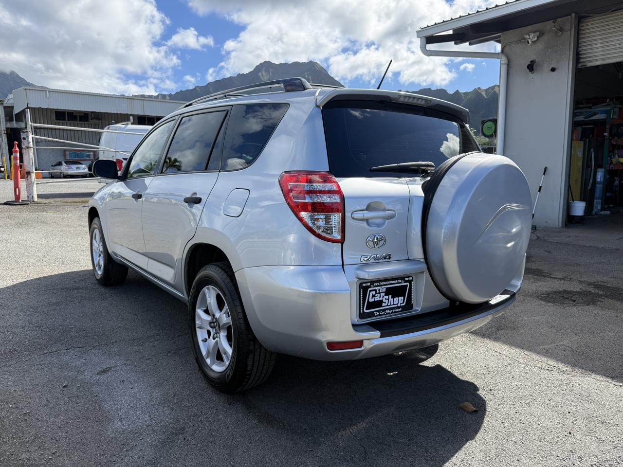 Toyota RAV4 Base I4 2WD 2012