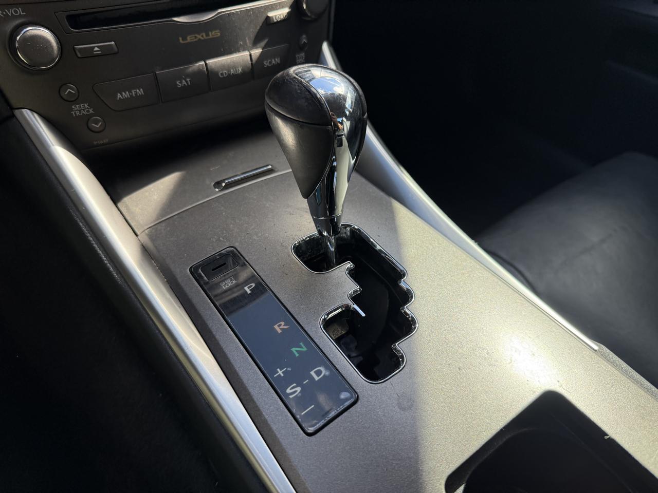 Lexus IS IS 250 6-Speed Sequential 2010