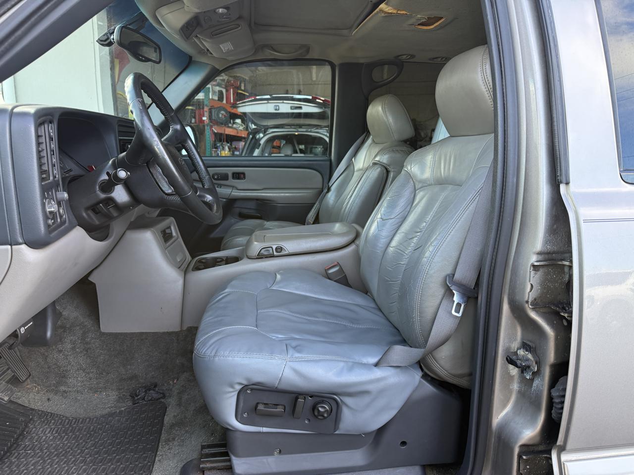 Chevrolet Tahoe 4WD 2000