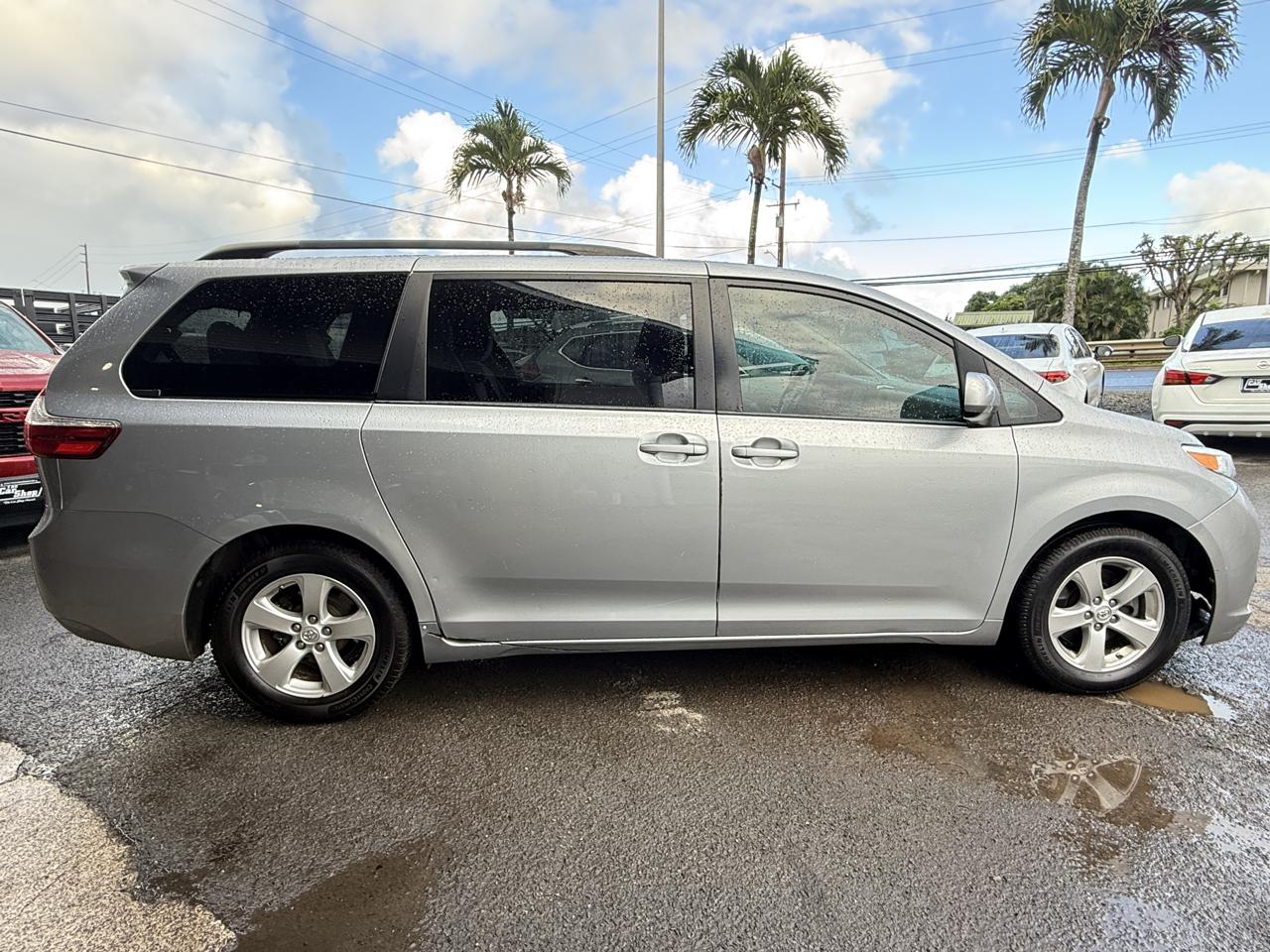 Toyota Sienna LE FWD 8-Passenger V6 2015