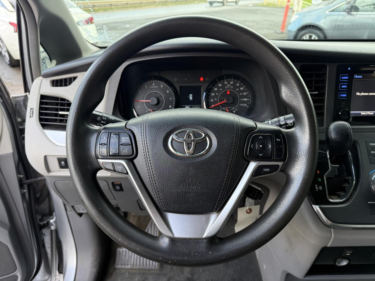 Toyota Sienna LE FWD 8-Passenger V6 2015