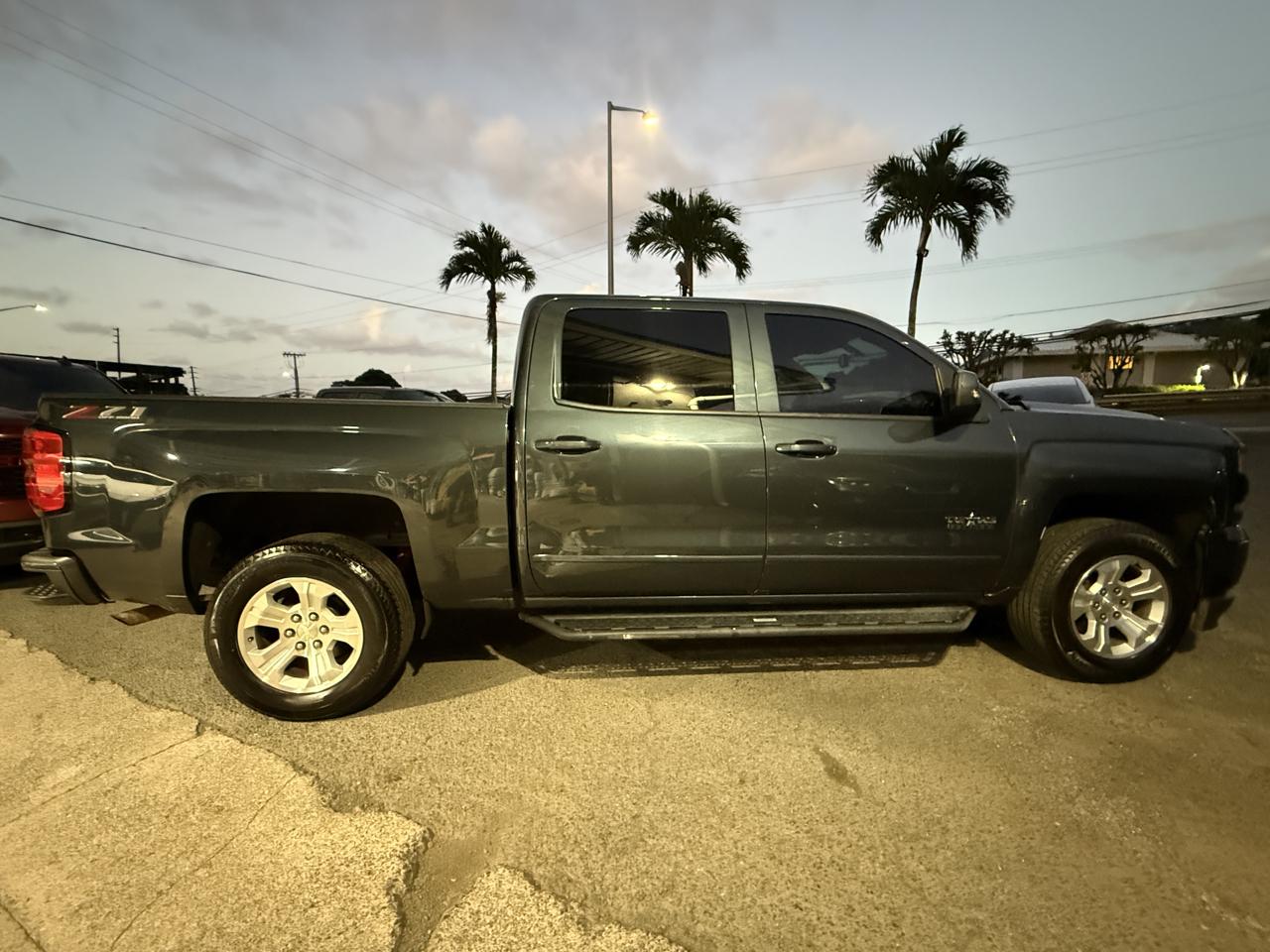 Chevrolet Silverado 1500 LT Z71 Crew Cab 4WD 2018