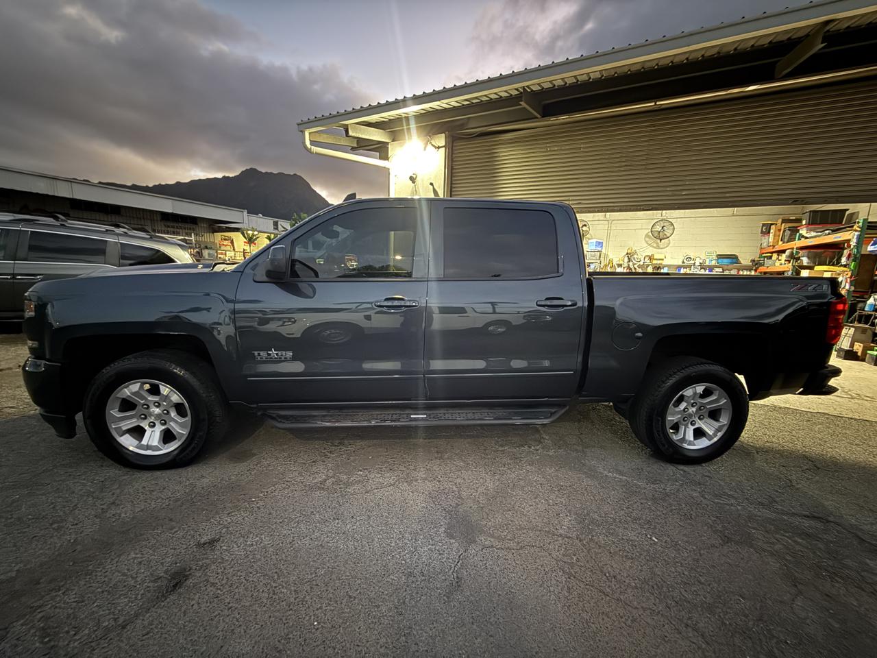 Chevrolet Silverado 1500 LT Z71 Crew Cab 4WD 2018