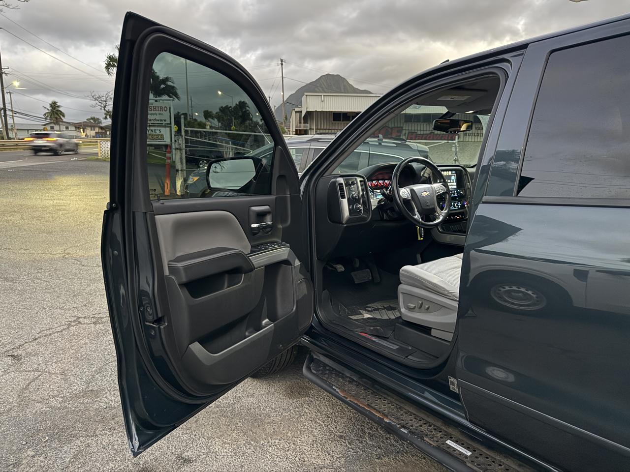 Chevrolet Silverado 1500 LT Z71 Crew Cab 4WD 2018