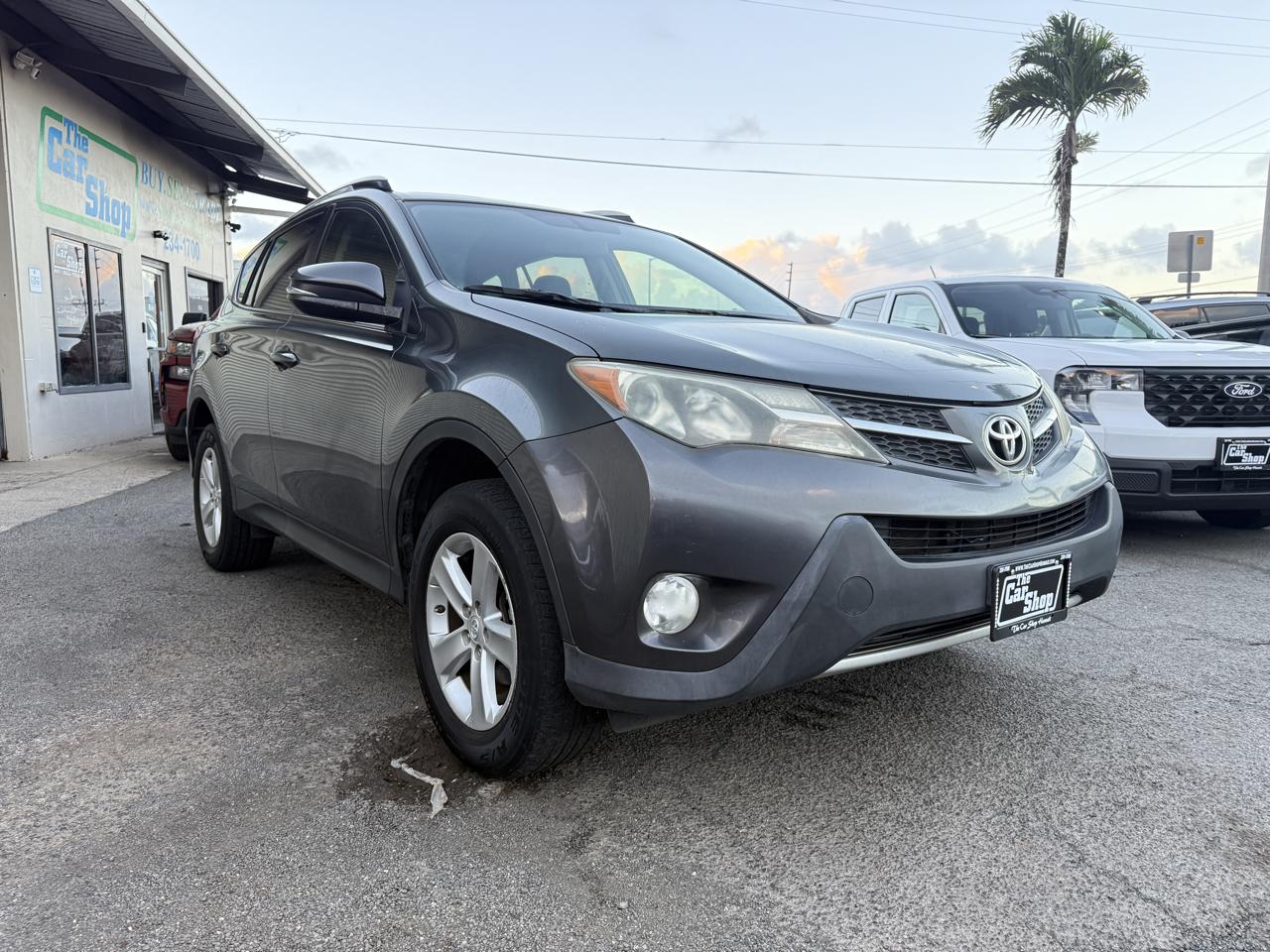 Toyota RAV4 XLE FWD 2013