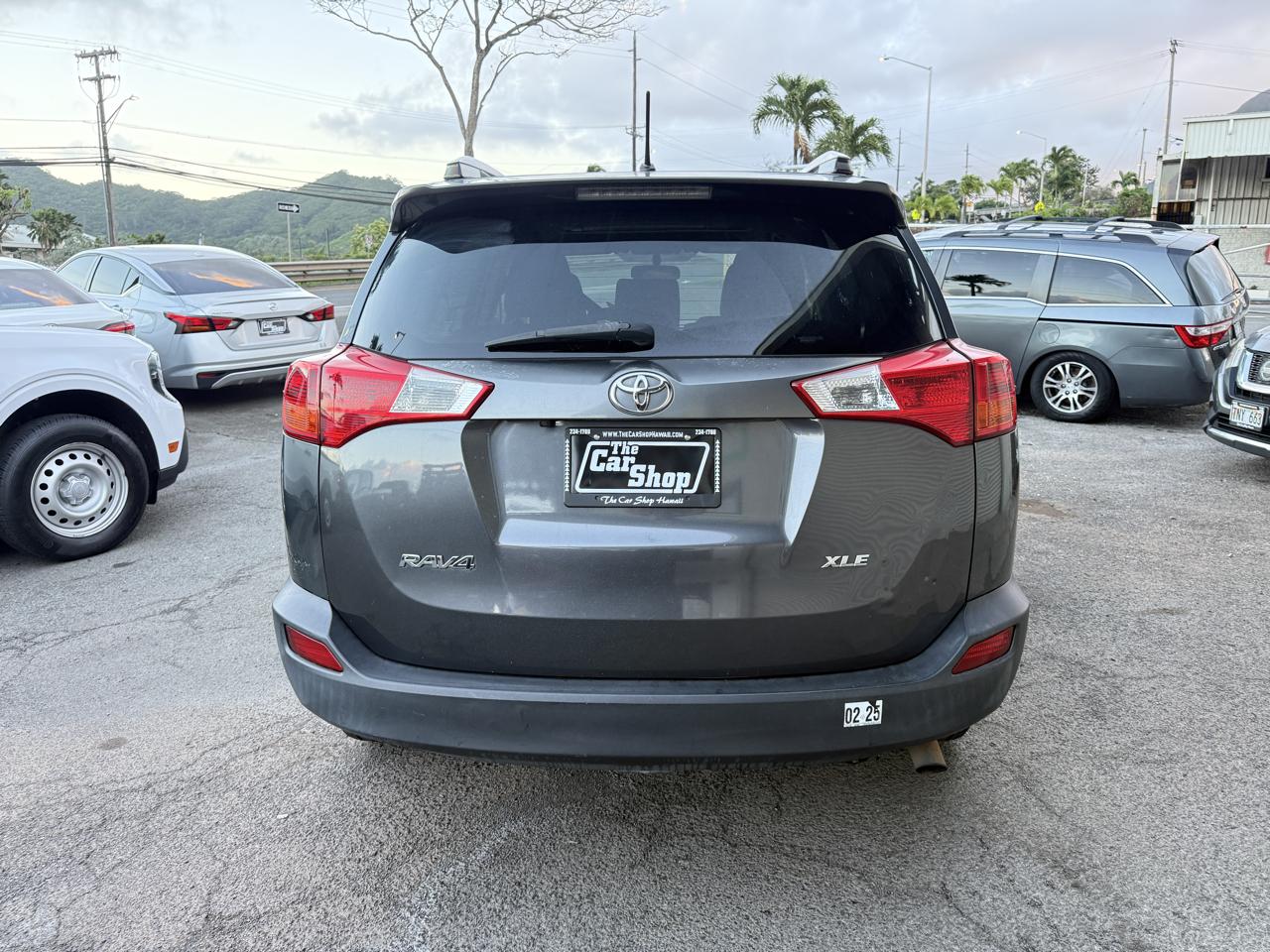 Toyota RAV4 XLE FWD 2013