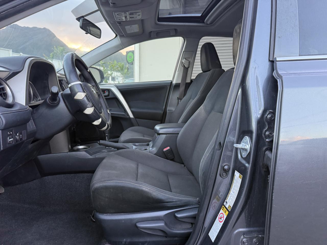 Toyota RAV4 XLE FWD 2013