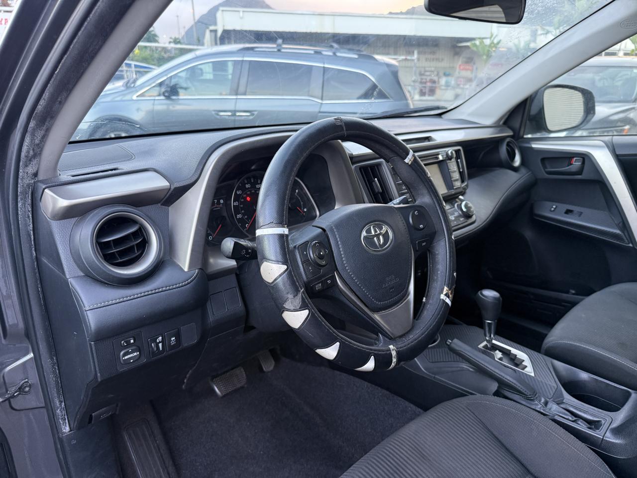 Toyota RAV4 XLE FWD 2013