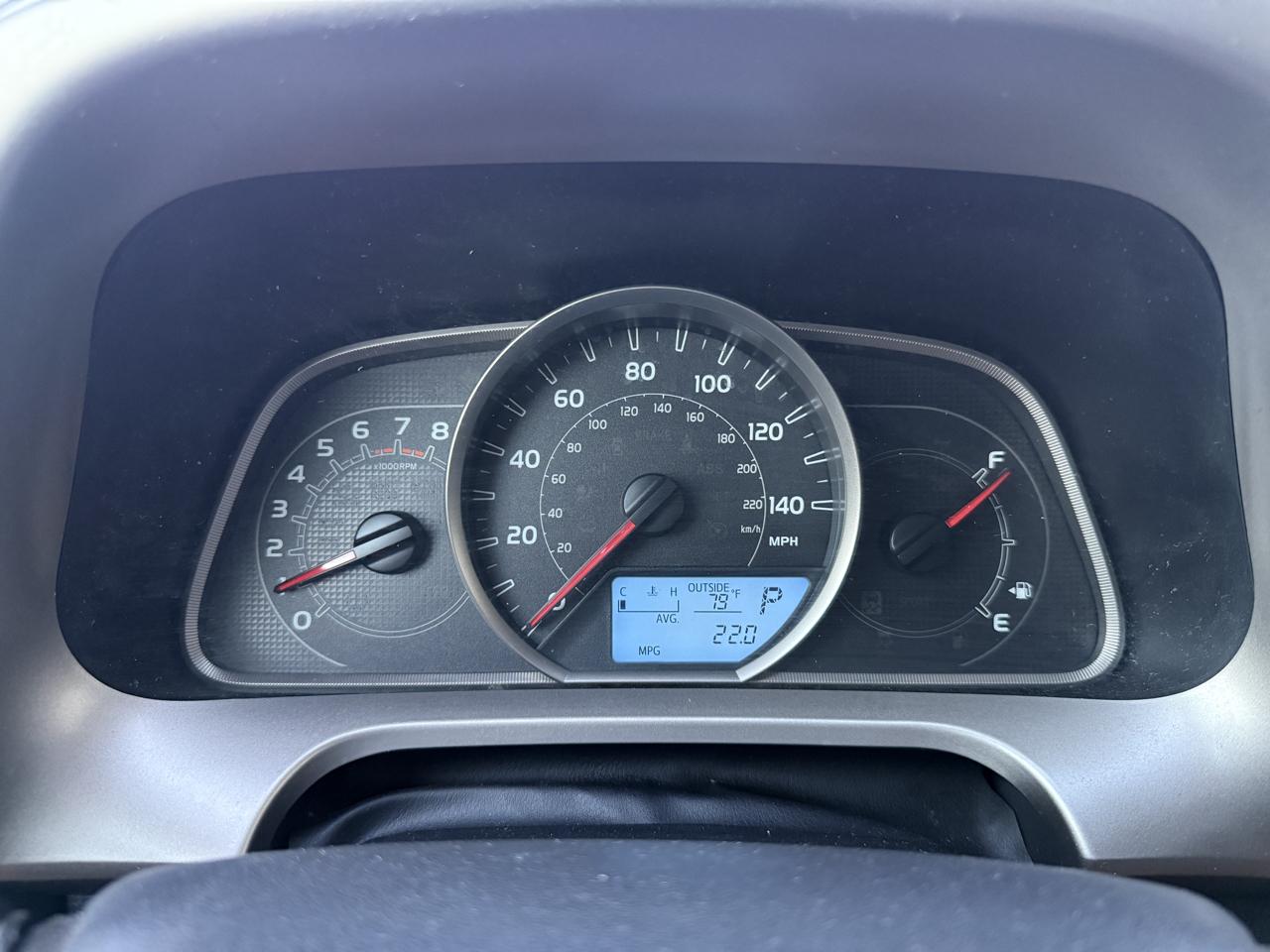 Toyota RAV4 XLE FWD 2013