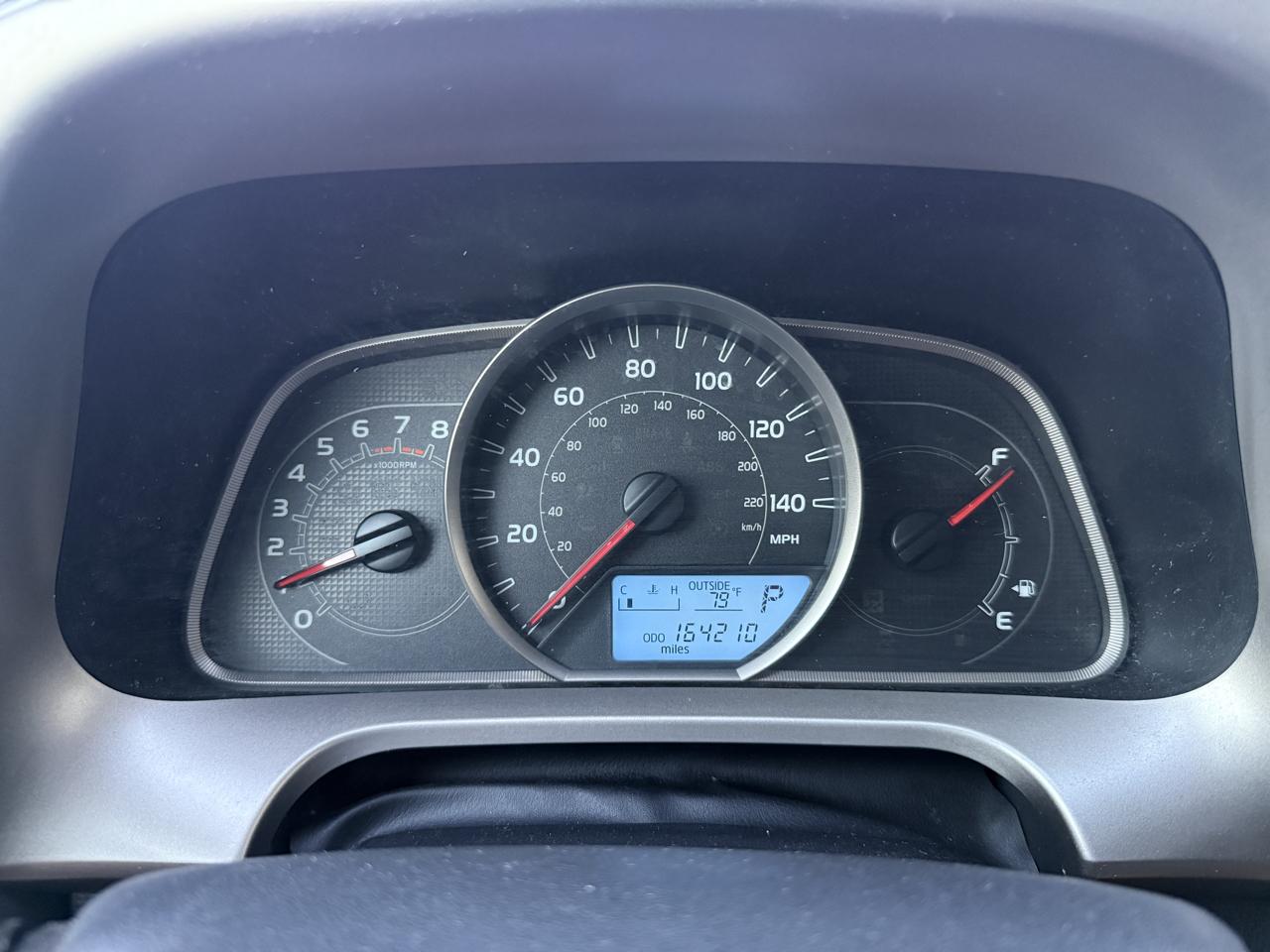 Toyota RAV4 XLE FWD 2013