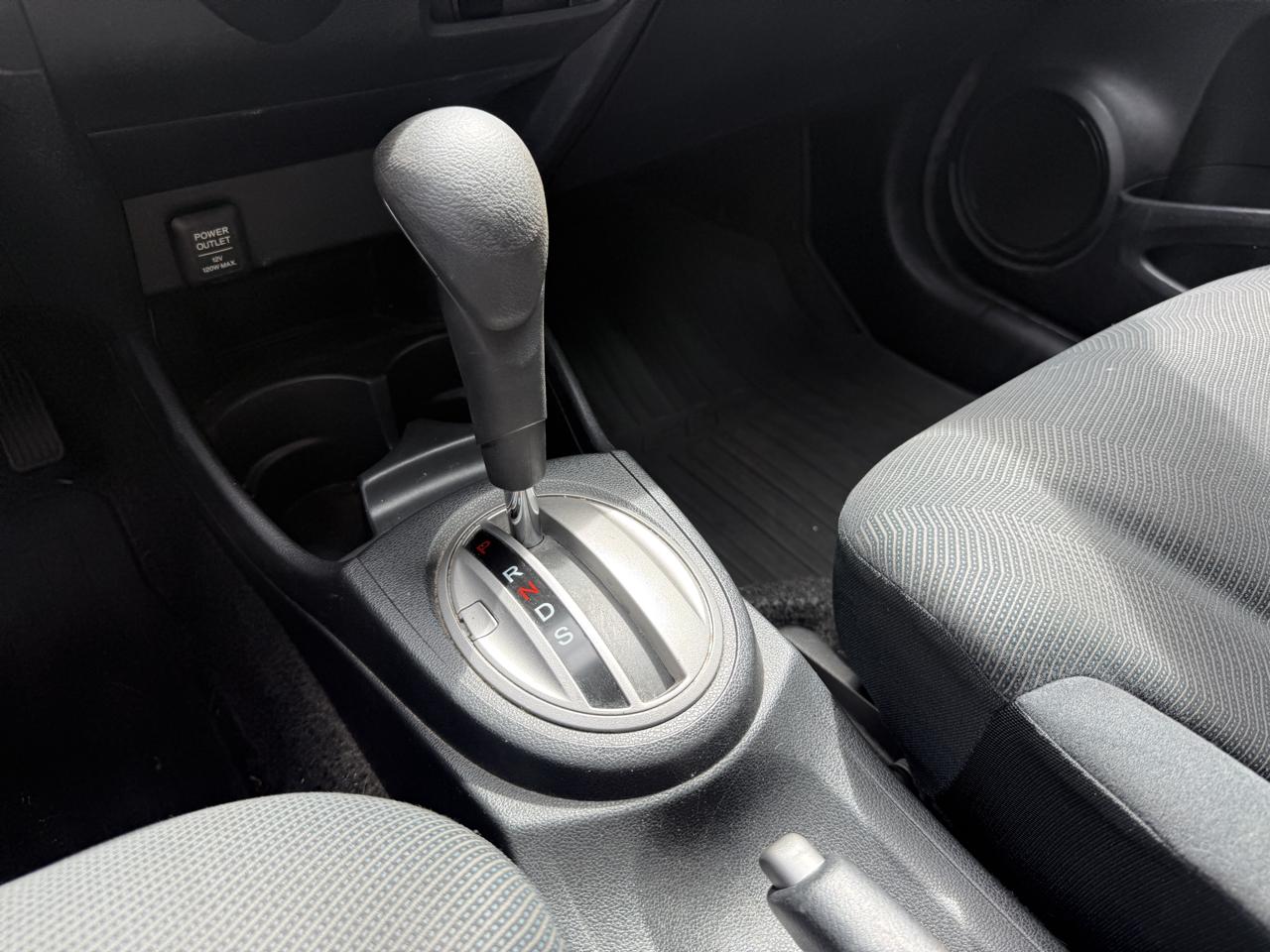 Honda Fit Sport 5-Speed AT 2009