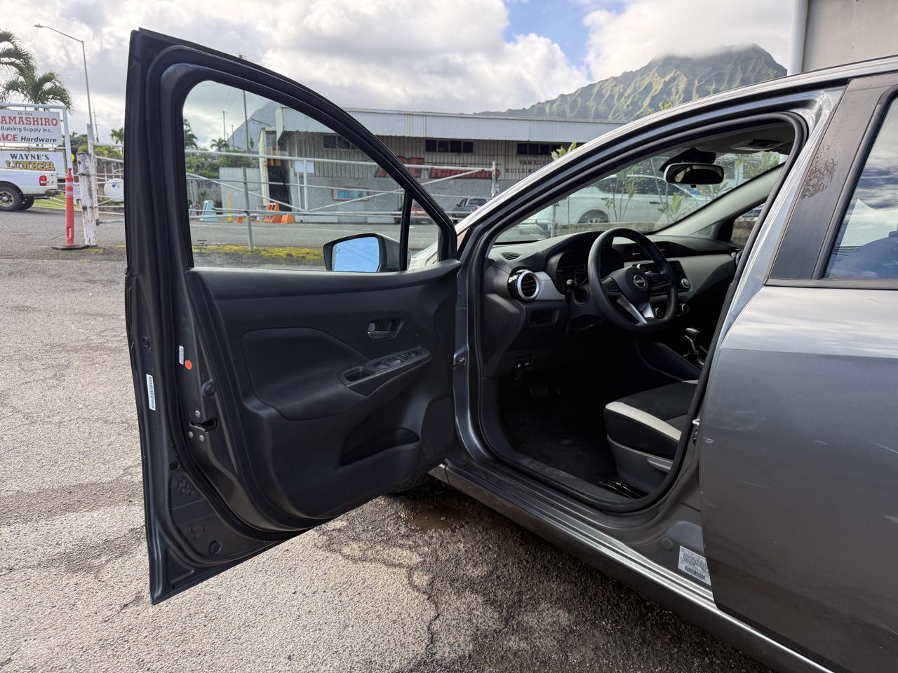 Nissan Versa SV 2021
