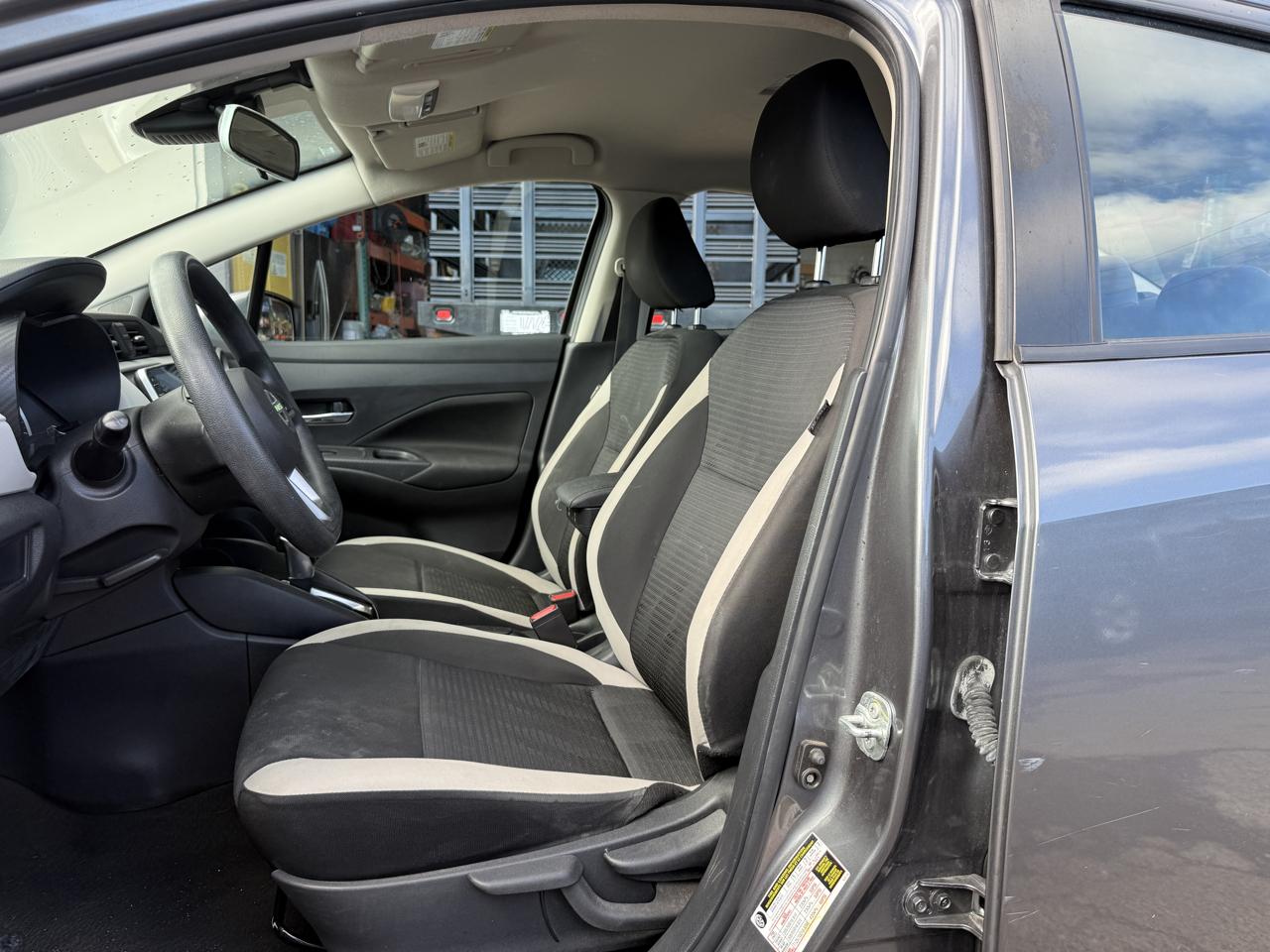 Nissan Versa SV 2021