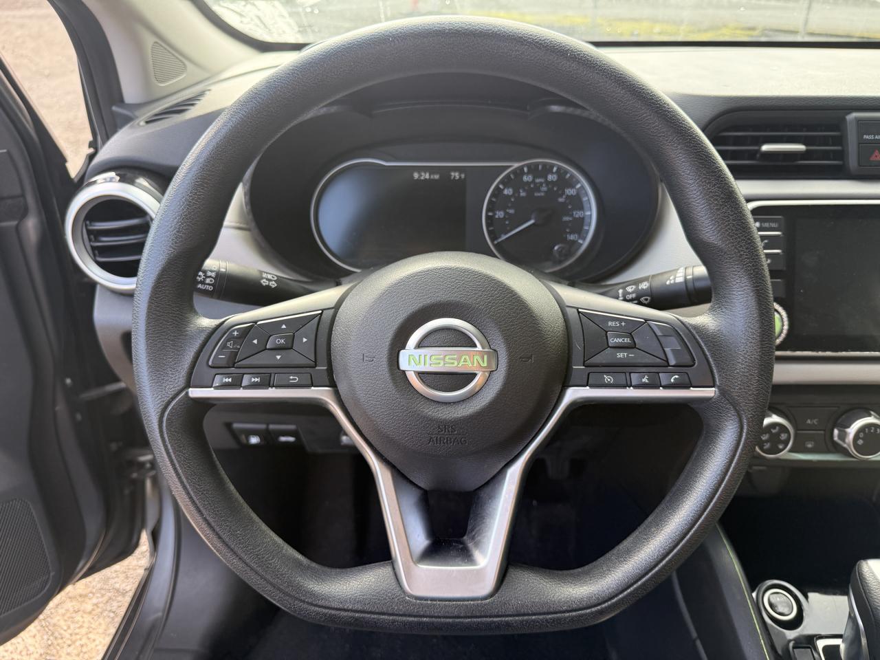 Nissan Versa SV 2021