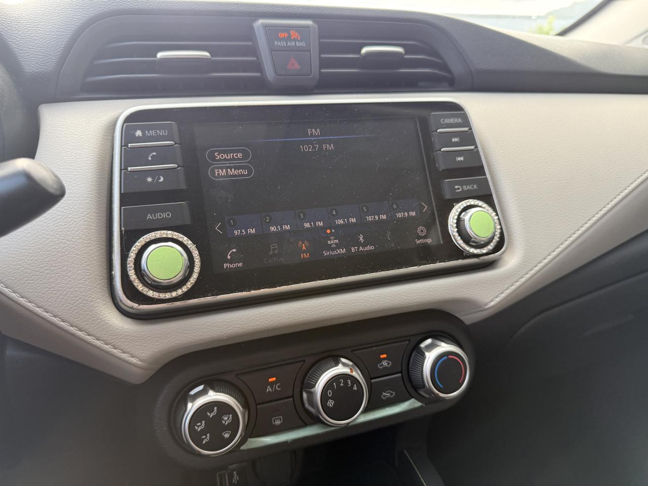 Nissan Versa SV 2021