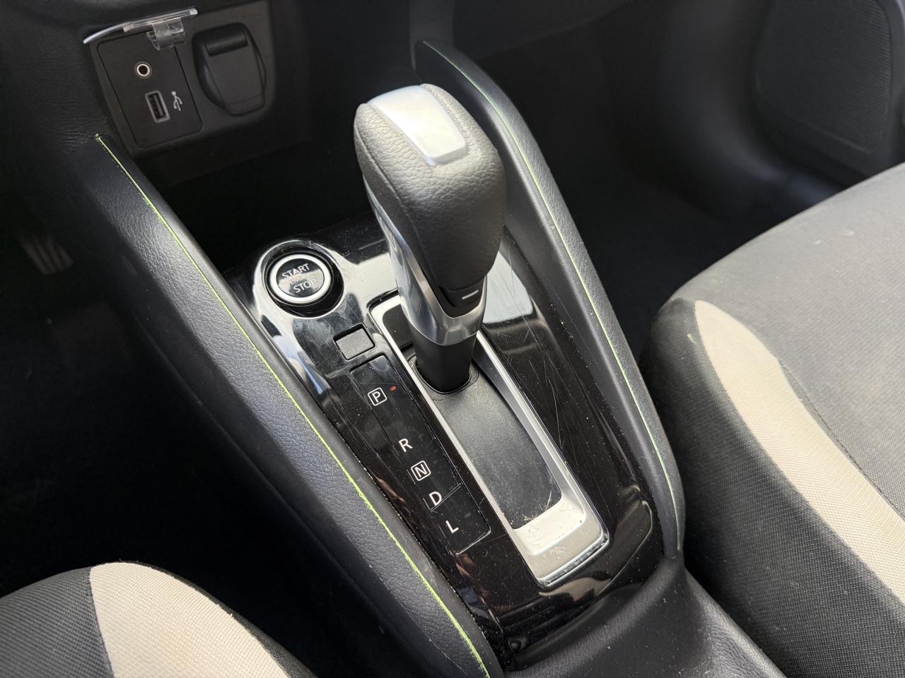 Nissan Versa SV 2021