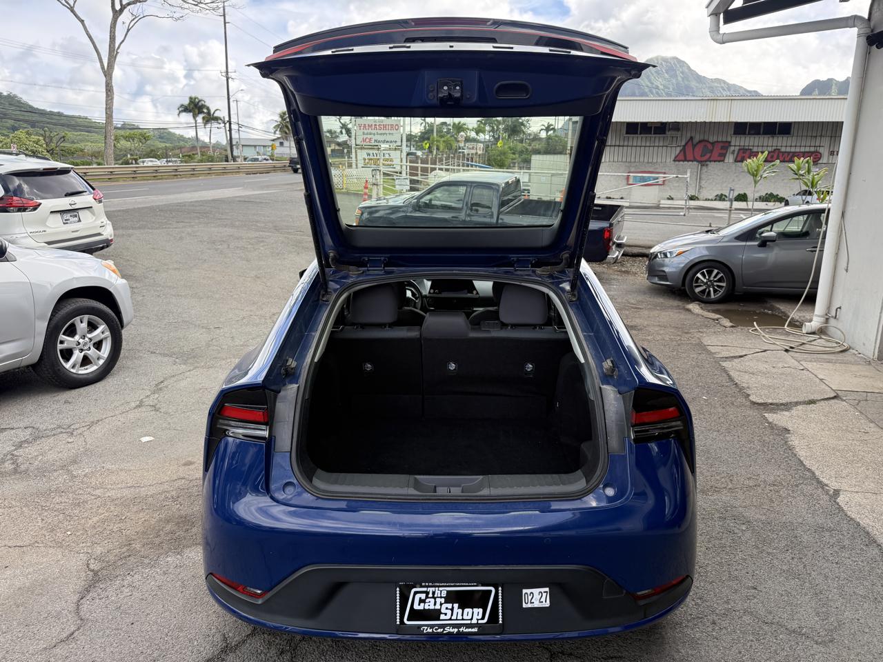 Toyota Prius LE 2024