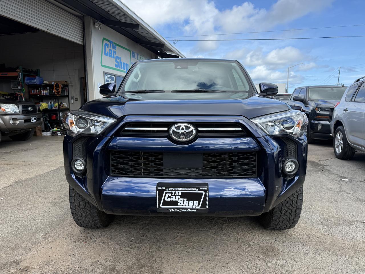Toyota 4Runner SR5 4WD 2024