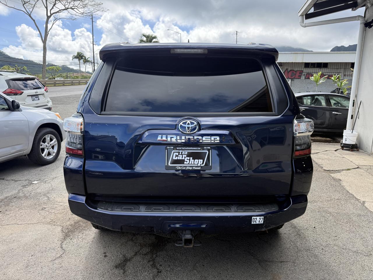 Toyota 4Runner SR5 4WD 2024