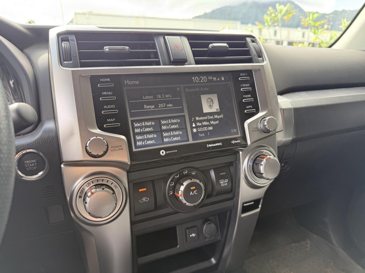 Toyota 4Runner SR5 4WD 2024