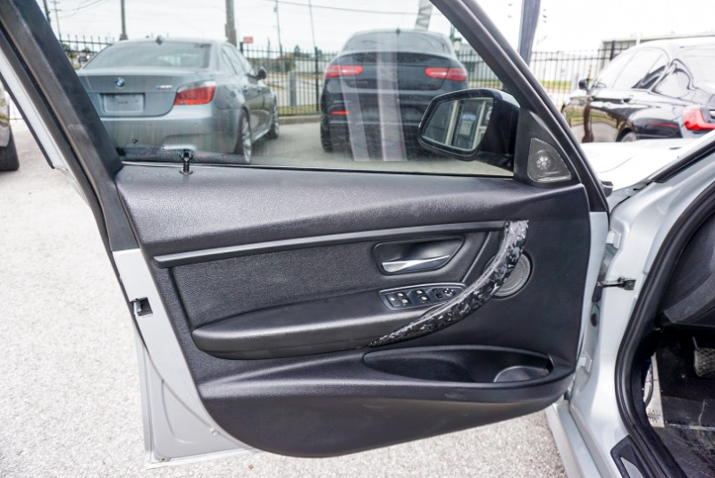 BMW 3-Series 328i Sedan 2015 BMW 3-Series 328i Sedan 2015