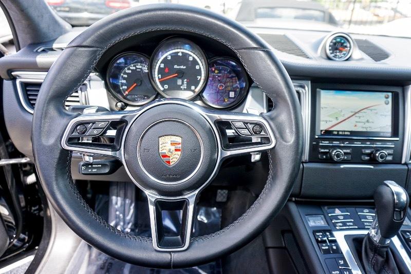 Porsche Macan Turbo 2015