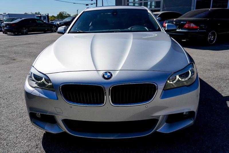 BMW 5-Series 550i 2012