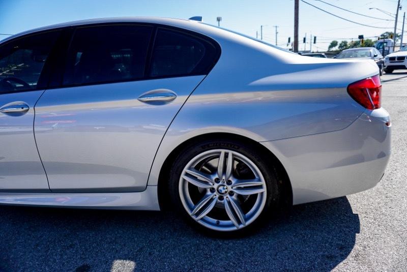 BMW 5-Series 550i 2012