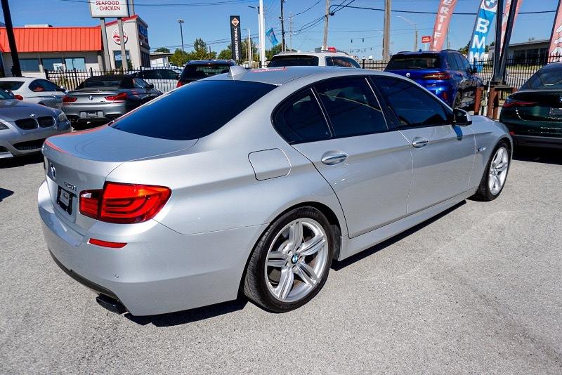 BMW 5-Series 550i 2012