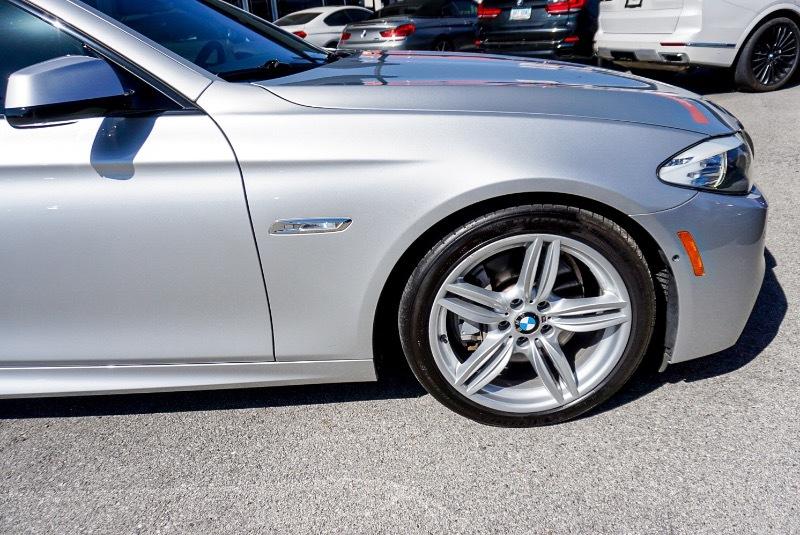 BMW 5-Series 550i 2012