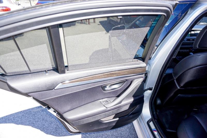 BMW 5-Series 550i 2012