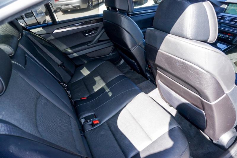 BMW 5-Series 550i 2012