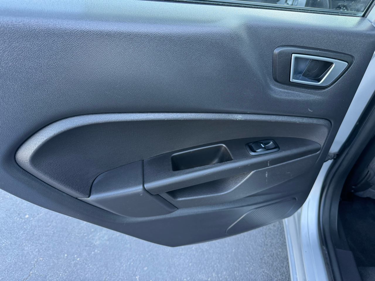 Ford Fiesta 4dr Sdn SE 2016 Ford Fiesta 4dr Sdn SE 2016