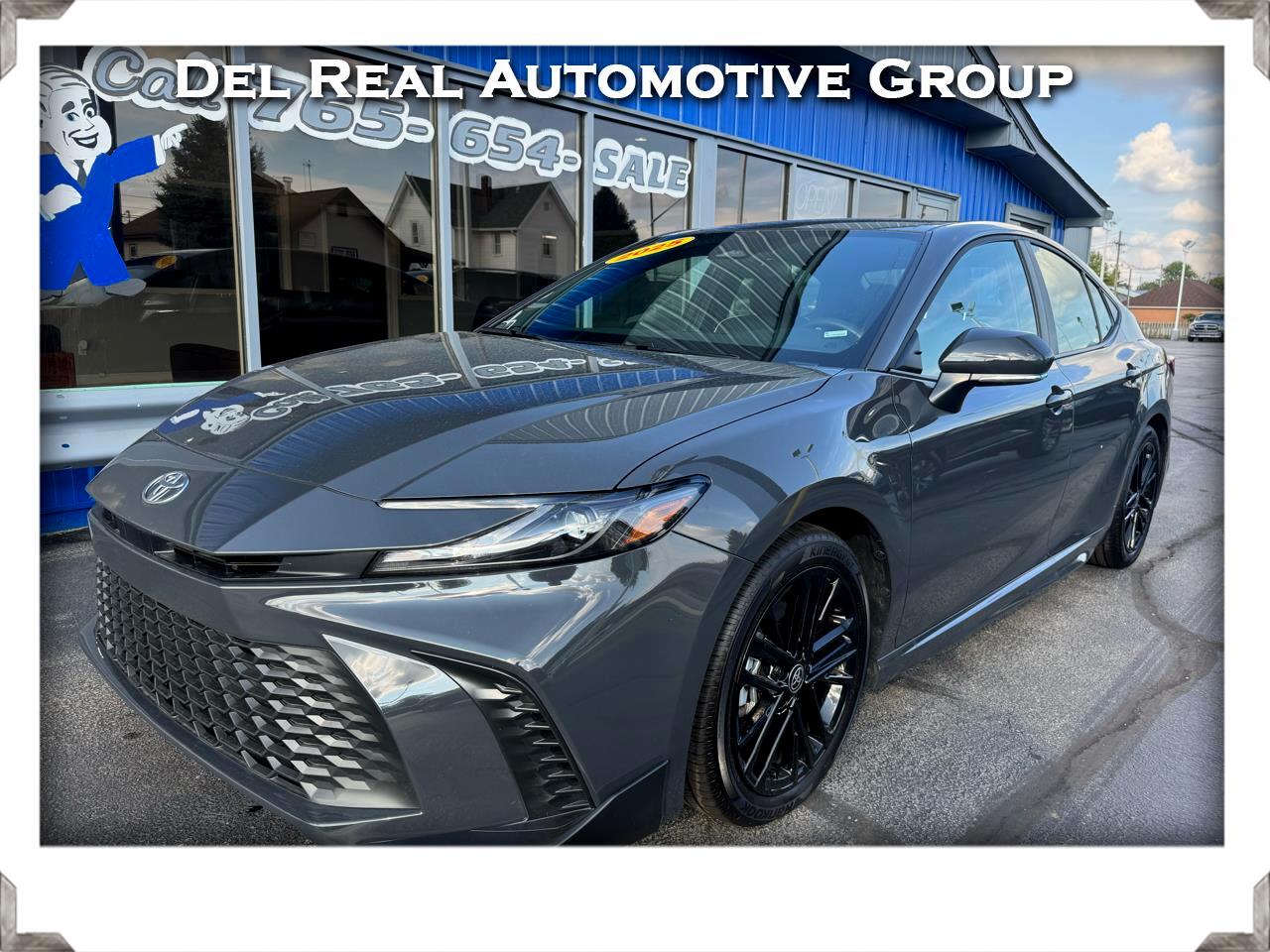 2025 Toyota Camry SE 4D Sedan