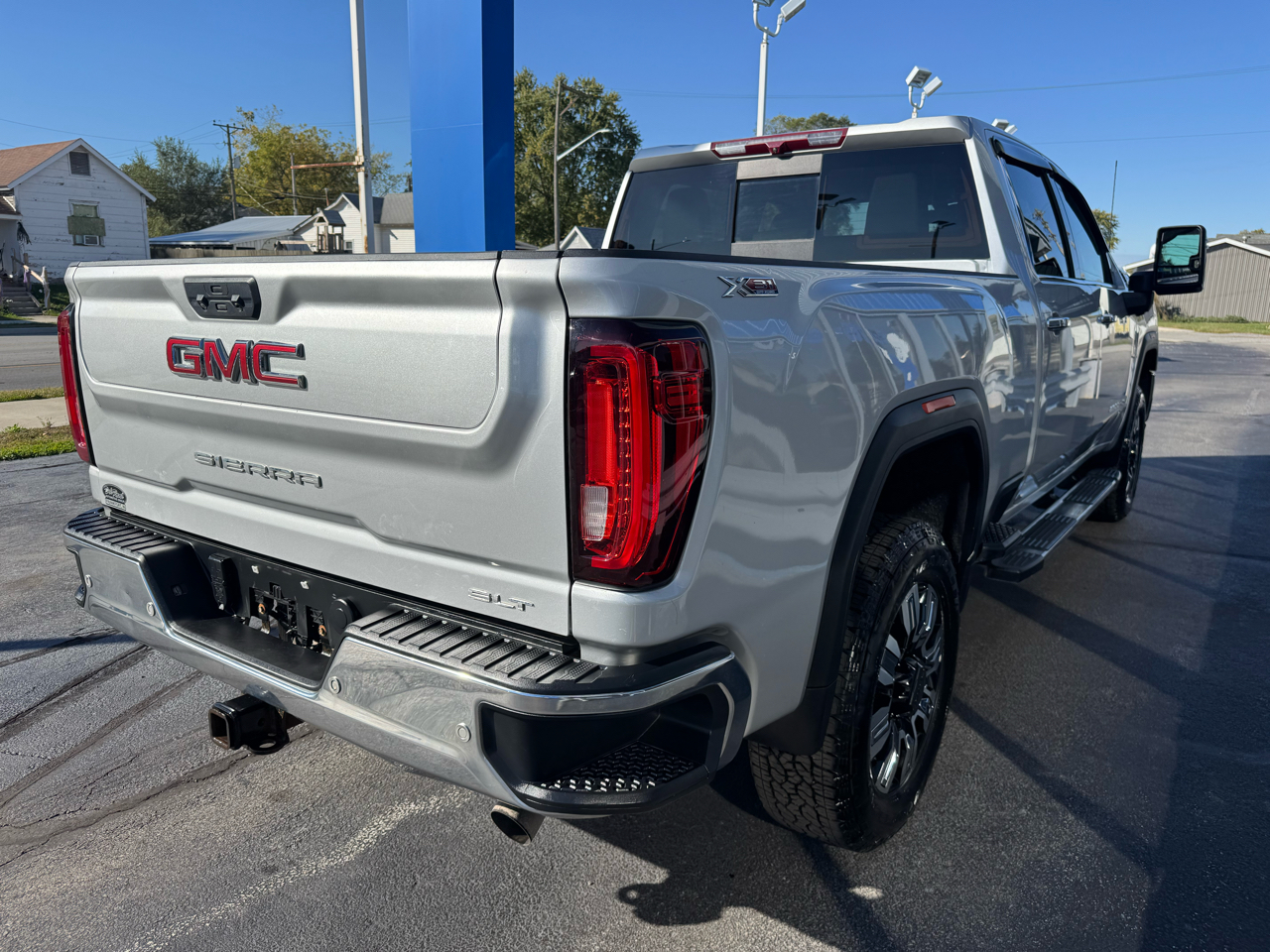 GMC Sierra 2500HD 4WD Crew Cab 159" SLT 2022 GMC Sierra 2500HD 4WD Crew Cab 159" SLT 2022